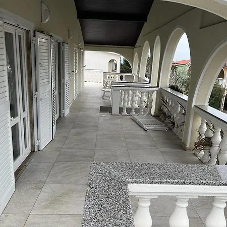 Appartementhaus Kata Vir